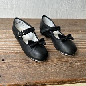 Capezio Black Kids Dress Shoes with Bow
